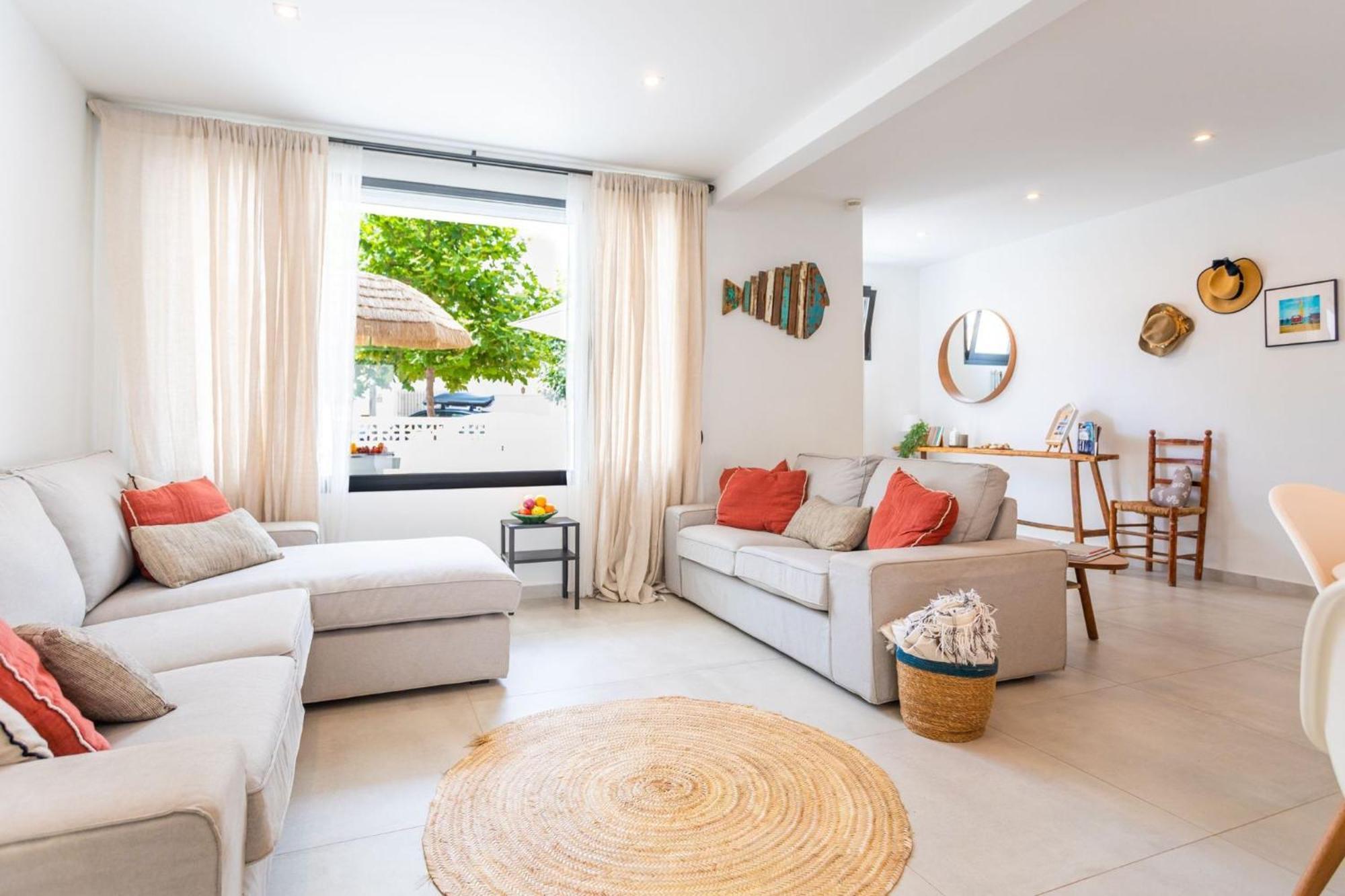לה קאלה דה מיחאס La Cala Beach Home - Beachfront Few Steps Away From Sandy Beach מראה חיצוני תמונה